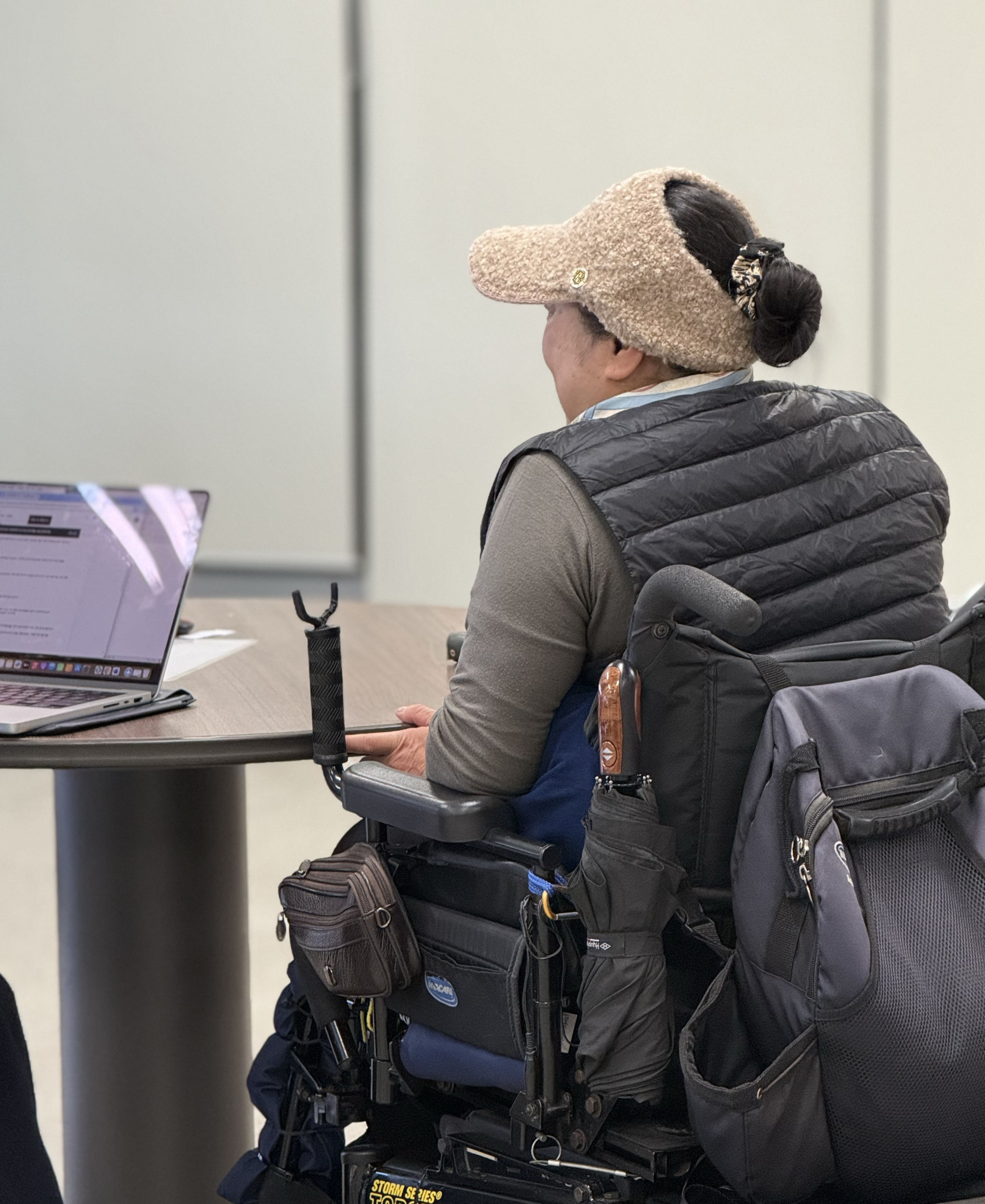 평범함 속에 평범함을 이끌어내기 : 인터뷰는 무엇을 위해 하는가? No.123